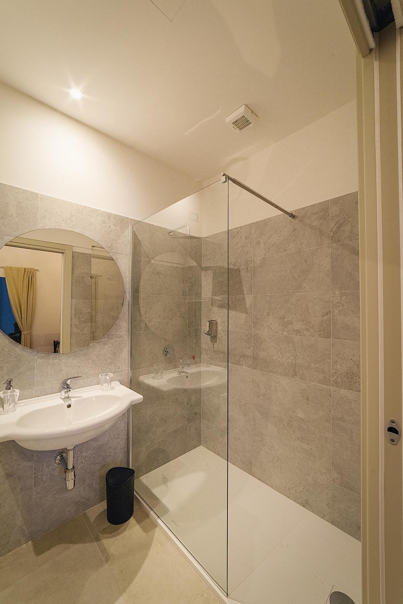 Waterfront Suites 卡利亚里 外观 照片